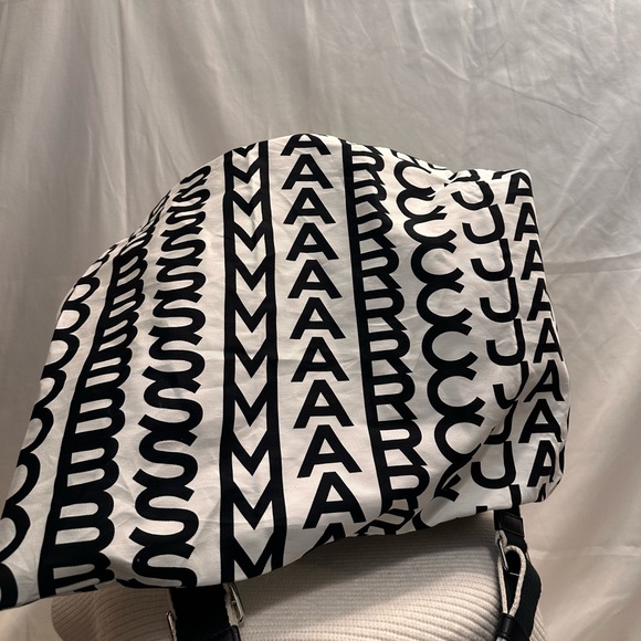 LIKE NEW Marc Jacobs The Jacquard Medium Tote Bag in Warm Sand BEIGE REVOLVE - Picture 7 of 16